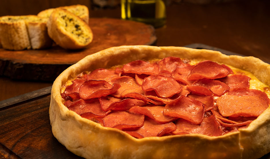 Deep Dish Pizza Pepperoni